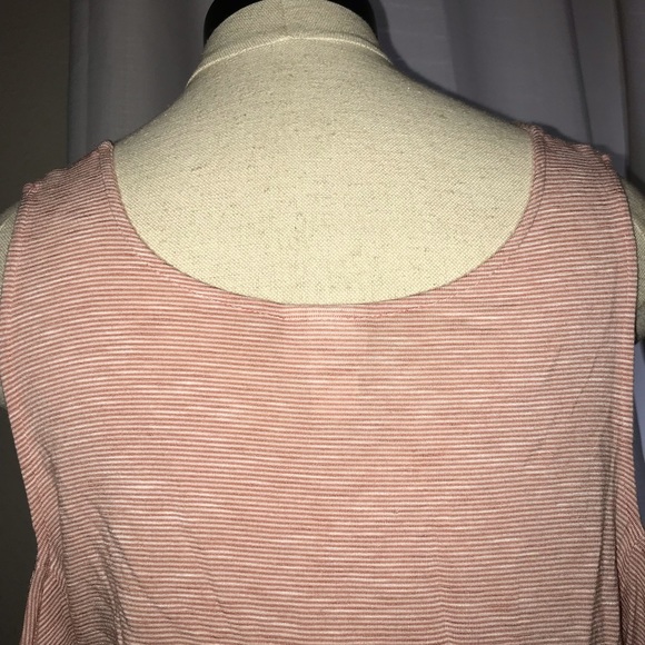 Cold shoulder top - Picture 4 of 5